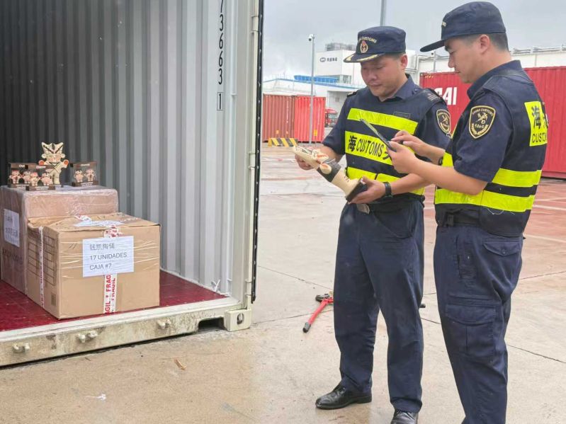 今年前三季度经&ldquo;钱凯-上海&rdquo;海运航线进出口货物达15.4万吨